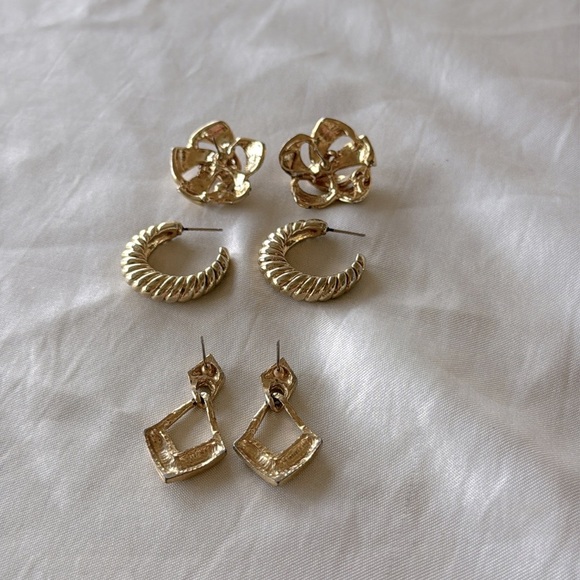 Vintage Gold Tone Textured Statement Earring Set Bow Button, Hoops & Drop Design - Picture 16 of 16